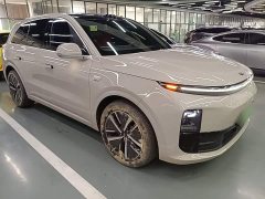 Li Auto L6 Max - ფოტო 4