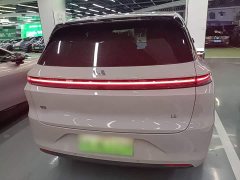 Li Auto L6 Max - ფოტო 6