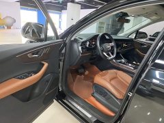Audi Q7 55 TFSI quattro S line Sport - ფოტო 16