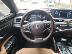Lexus ES 2020 200 Excellence Edition - ფოტო 3