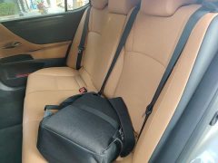 Lexus ES 200 Excellence Edition - ფოტო 15