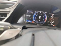 Lexus ES 200 Excellence Edition - ფოტო 5