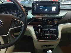 Buick GL8 Land Business Class Smart Edition - ფოტო 13