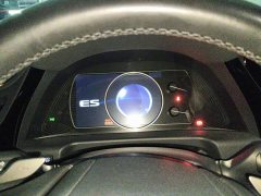 Lexus ES 200 Excellence Edition - ფოტო 4