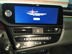 Lexus ES 200 Excellence Edition - ფოტო 6