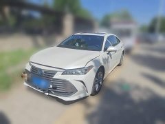 Toyota Avalon 2019 Hybrid 2.5L Luxury National VI - ფოტო 1