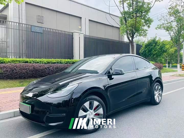 Tesla Model Y Facelift Long Range All-Wheel Drive