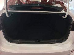 Geely Emgrand 2023 4th Generation Champion Edition 1.5L CVT Luxury - ფოტო 15