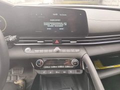 Hyundai Elantra 2023 1.5L CVT TOP Premier Edition - ფოტო 10