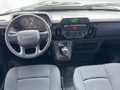 Iveco Daily 2023 2.5T A35M1 Short Wheelbase Low Roof Single Tire Side Sliding Door 5-9 Seater - ფოტო 18