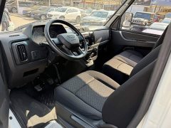 Iveco Daily 2023 2.5T A35M1 Short Wheelbase Low Roof Single Tire Side Sliding Door 5-9 Seater - ფოტო 8