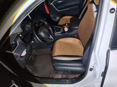 Toyota RAV4 2021 2.0L CVT AWD Premium - ფოტო 9