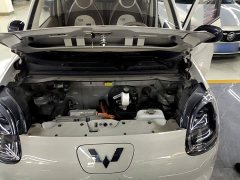 Wuling Hongguang MINIEV Fourth Generation Four-Door Advanced Edition - ფოტო 11