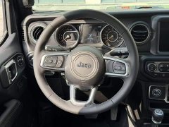 Jeep Gladiator 3.6L Overland - ფოტო 3