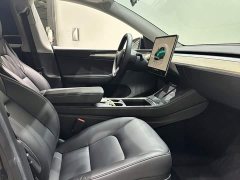 Tesla Model Y Rear-Wheel Drive - ფოტო 11