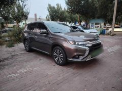 Mitsubishi Outlander 2019 2.4L AWD Premium 7-Seater China V Emission Standard - ფოტო 10