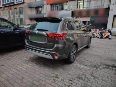 Mitsubishi Outlander 2019 2.4L AWD Premium 7-Seater China V Emission Standard - ფოტო 13