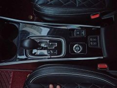 Mitsubishi Outlander 2019 2.4L AWD Premium 7-Seater China V Emission Standard - ფოტო 17