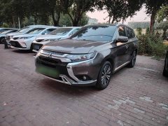 Mitsubishi Outlander 2019 2.4L AWD Premium 7-Seater China V Emission Standard - ფოტო 3