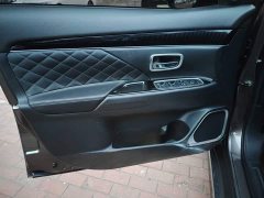 Mitsubishi Outlander 2019 2.4L AWD Premium 7-Seater China V Emission Standard - ფოტო 5