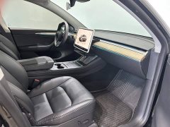 Tesla Model Y Rear-Wheel Drive - ფოტო 16
