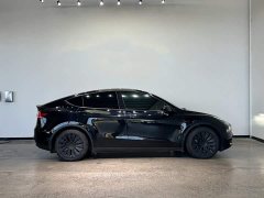 Tesla Model Y Rear-Wheel Drive - ფოტო 8