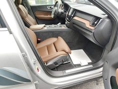 Volvo XC60 2025 B5 AWD Smart Remote Luxury Edition - ფოტო 9