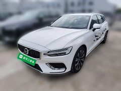 Volvo V60 B5 Smart Luxury Edition - ფოტო 1
