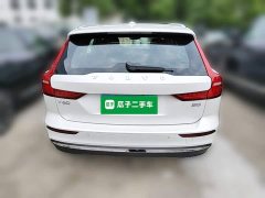 Volvo V60 B5 Smart Luxury Edition - ფოტო 8