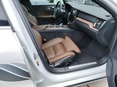Volvo V60 B5 Smart Luxury Edition - ფოტო 9
