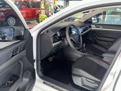 Volkswagen Lavida 1.5L Automatic Comfort - ფოტო 15