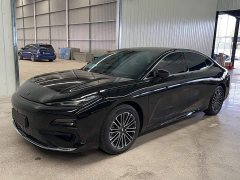 Geely Galaxy Xingyao 8 2025 60km EM-i Luxury Comfort Edition - ფოტო 1