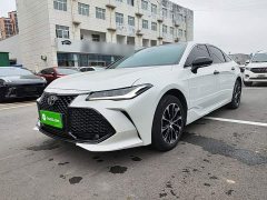 Toyota Avalon 2.0L Luxury Edition - ფოტო 1
