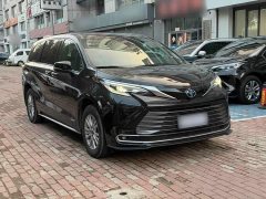Toyota Sienna 2021 2.5L Hybrid Premium Edition - ფოტო 10