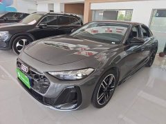 Audi A5L 2.0T Sport Plus - ფოტო 1