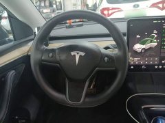Tesla Model Y Rear-Wheel Drive - ფოტო 3
