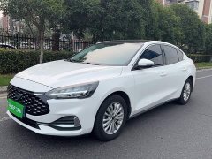 Ford Focus Sedan EcoBoost 180 Automatic Trend - ფოტო 1