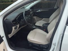Ford Focus Sedan EcoBoost 180 Automatic Trend - ფოტო 17