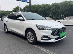 Ford Focus Sedan EcoBoost 180 Automatic Trend - ფოტო 6