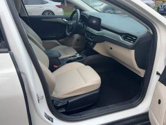 Ford Focus Sedan EcoBoost 180 Automatic Trend - ფოტო 7