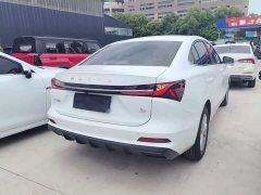SAIC MG i5 1.5L CVT Luxury - ფოტო 5