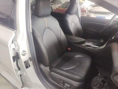 Toyota Camry 2023 Hybrid 2.5L HG Luxury - ფოტო 11