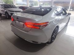 Toyota Camry 2023 Hybrid 2.5L HG Luxury - ფოტო 9