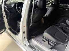 Toyota Gravia 2.5L Hybrid Luxury - ფოტო 15