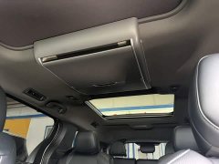 Toyota Gravia 2.5L Hybrid Luxury - ფოტო 16