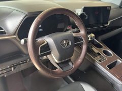 Toyota Gravia 2.5L Hybrid Luxury - ფოტო 3