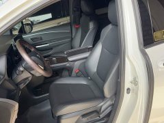 Toyota Gravia 2.5L Hybrid Luxury - ფოტო 7