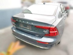 Volvo S60 B4 Smart Remote Sport Edition - ფოტო 8