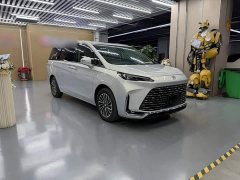 Buick GL8 New Energy Lusang Respect Edition - ფოტო 7