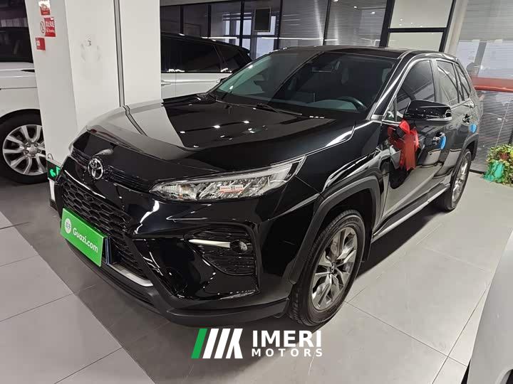 Toyota Vland 2.0L CVT AWD Luxury Plus